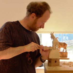 Krippenfiguren schnitzen